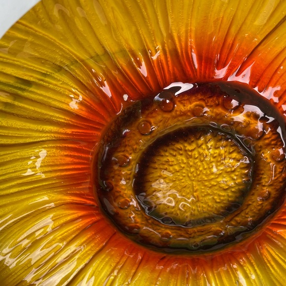 NIB 17” Bird Bath & Stand Large Orange & Yellow Sunflower - Picture 2 of 6